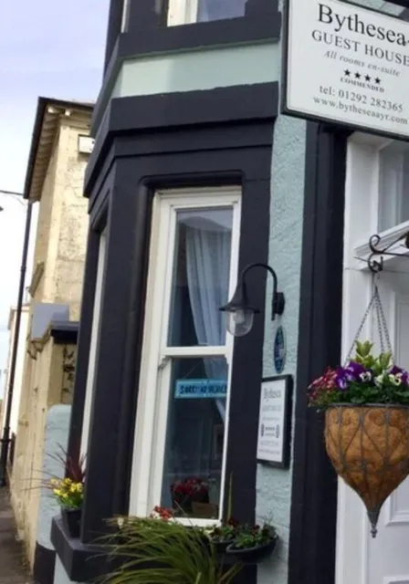 Bythesea Guest House SA00247-F