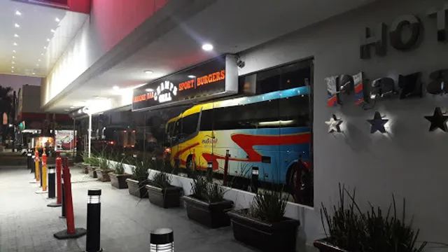 Champs Grill Food & Sport Bar