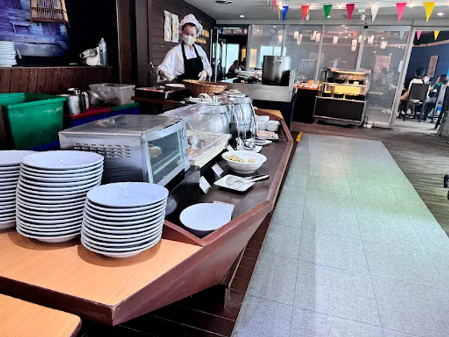 Bangkok Sky Restaurant 76/78 floor Baiyoke Tower