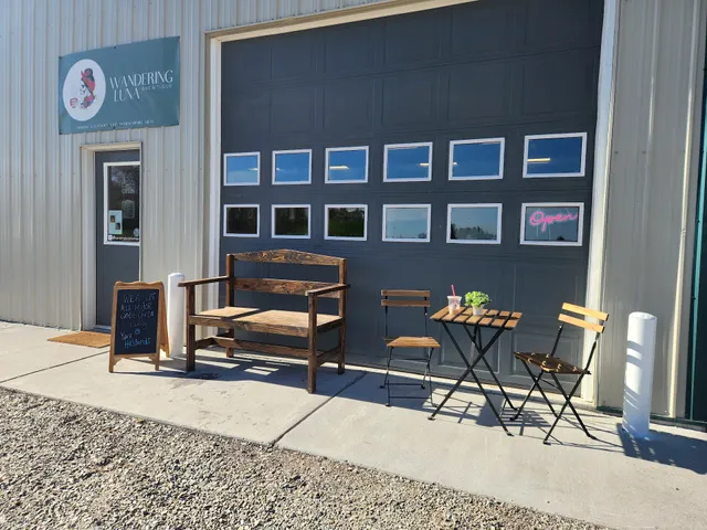 Wandering Luna Brewtique