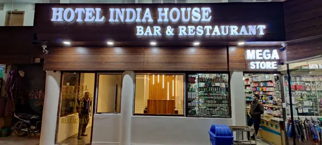 HOTEL INDIA HOUSE