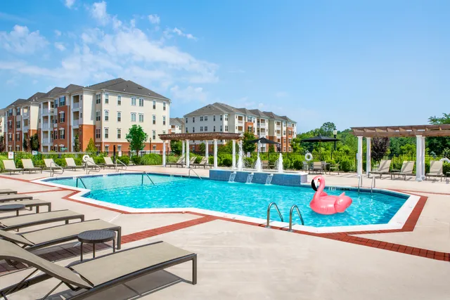 The Crossings at Hamilton Station