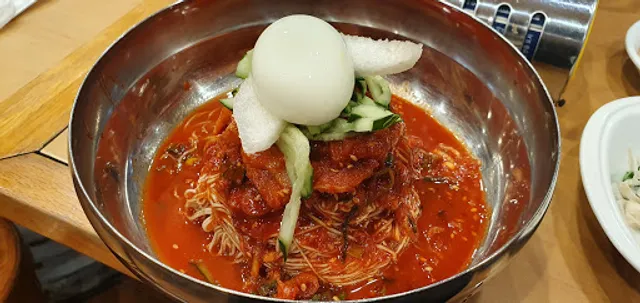 함흥에겨울냉면