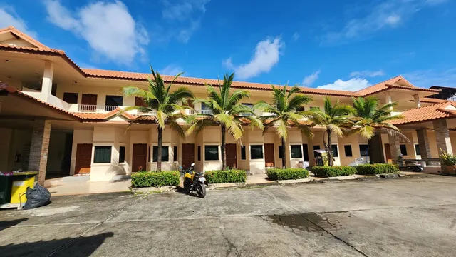 Mark Four Place Hotel