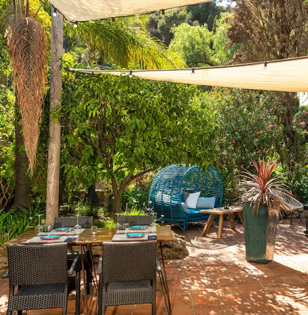 Cascada Cocina & Bar