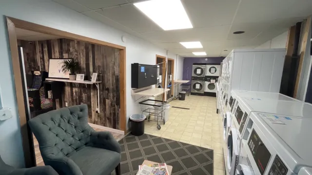 Laundry Lounge LLC
