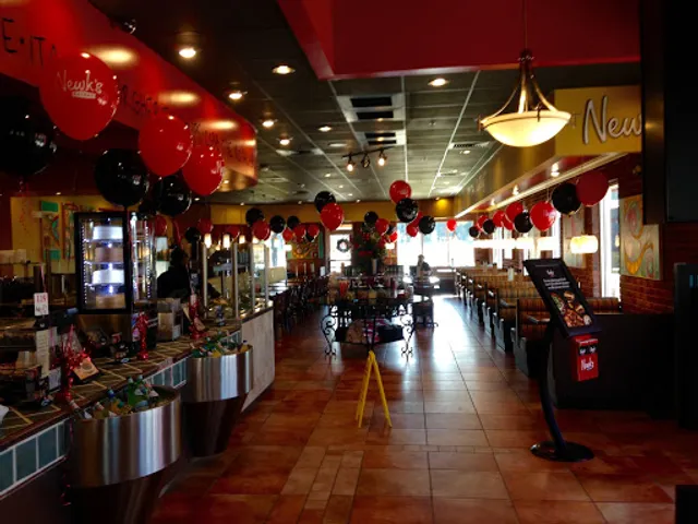 Newk's Eatery