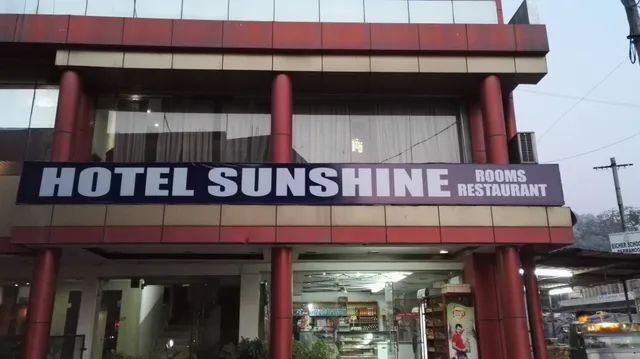 OYO 44430 Hotel Sunshine