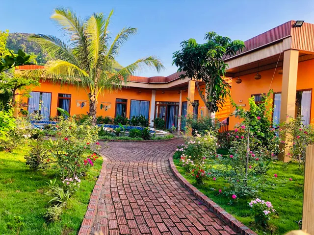 Hang Mua Rosa Garden