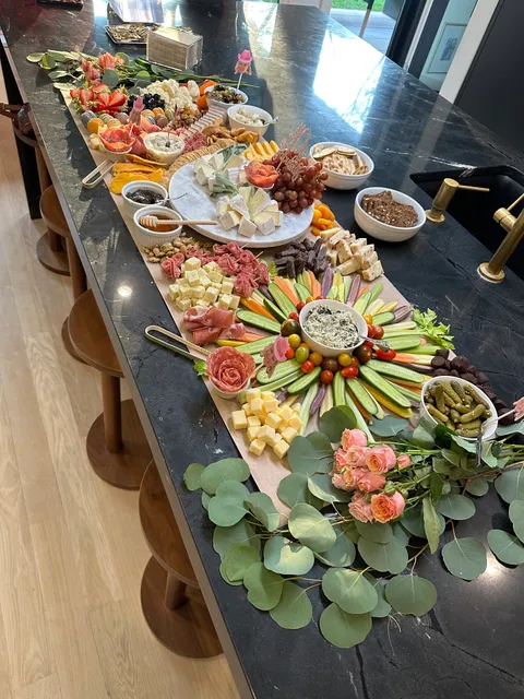 Gone Grazy - Chicagoland Charcuterie and Grazing Boards