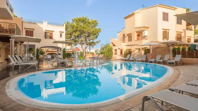 Apartamentos Playa Ferrera