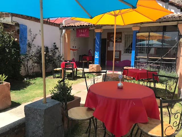"1937" Cafetería