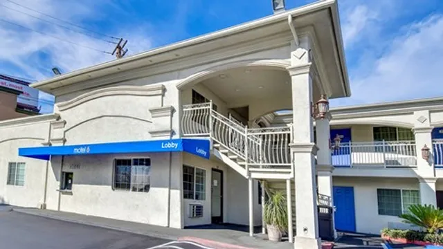 Motel 6 Garden Grove, CA