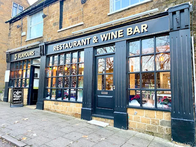 3 Flavours restaurant and wine bar