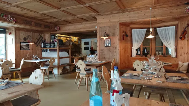 RESTAURANT & BAR VIVES