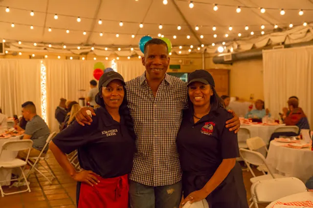 Hotville Chicken (DULANVILLE FOOD TRUCK)