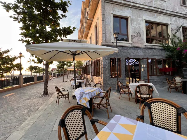 LAGOON SUNSET ITALIANO BOUTIQUE