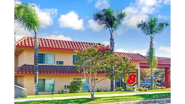 Super 8 by Wyndham Upland Ontario CA