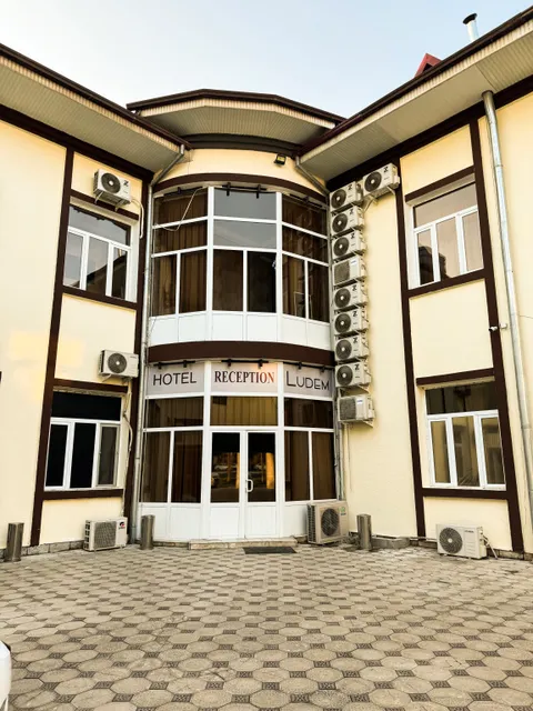 LUDEM HOTEL