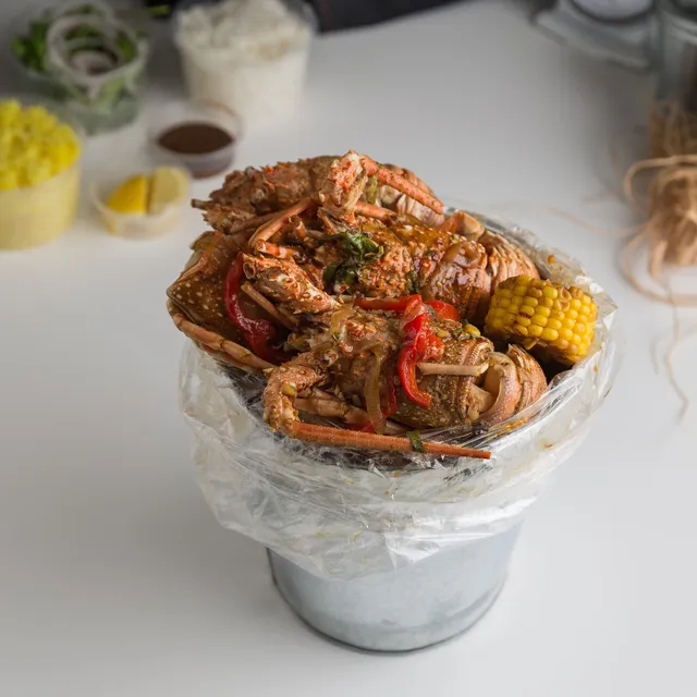 Crab Pot Seafood Restaurant - Duhail