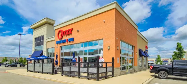 Onyxx Sports Bar & Grill