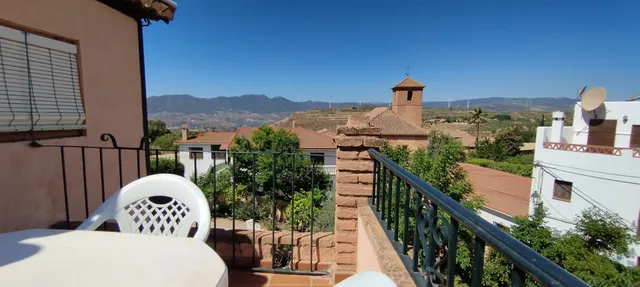 Casa Tia Maria, Acequias