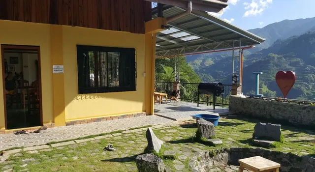 Trekkers Lodge and Cafe