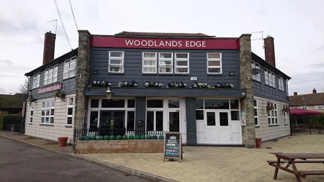 Woodlands Edge
