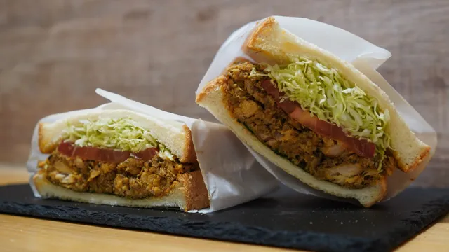 カレーサンド屋-だらだらするだら？