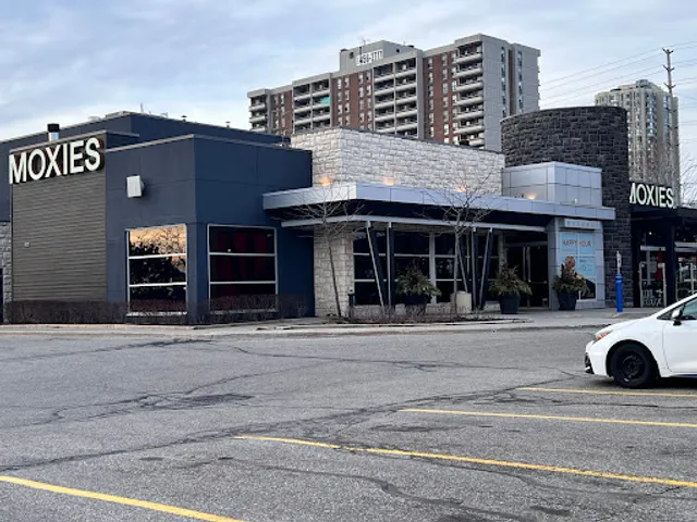 Moxies Bramalea City Centre Restaurant