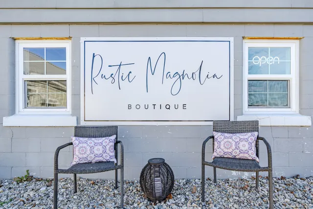 Rustic Magnolia Boutique & Tanning