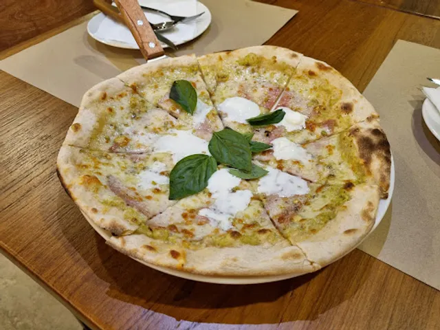 Amataros Sourdough Pizza