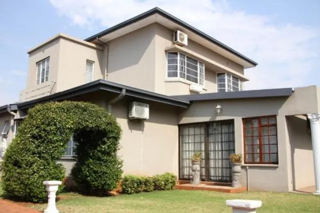 Jakkalsdraai Guesthouse