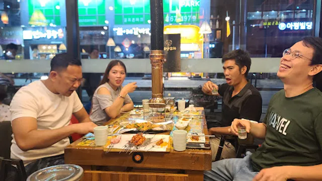 맘스터치 세종보람점