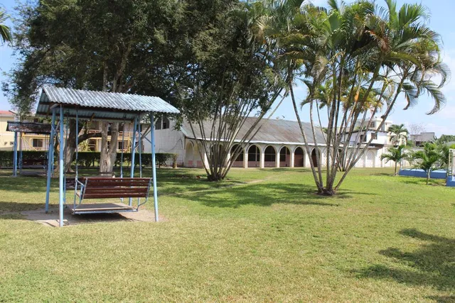 En Cabaplan Tonsupa Esmeraldas, Departamento Familiar