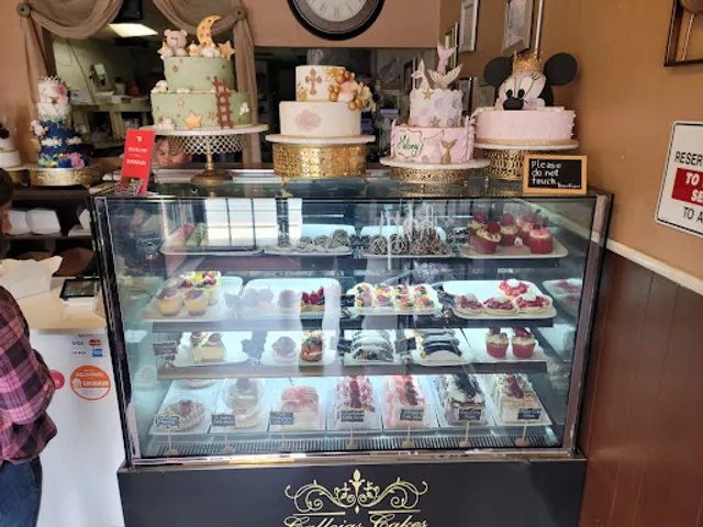 Callejas Cakes Fresno