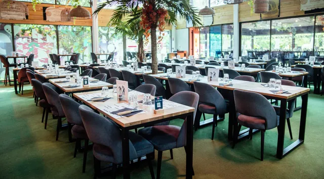 Chez Molly - Restaurant Grillade & Guinguette à Montaudran