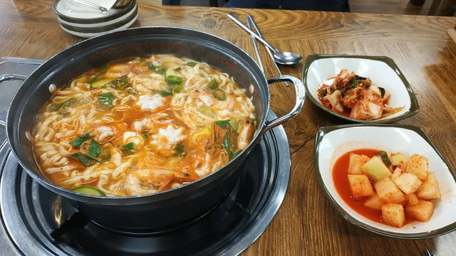 청해바지락칼국수