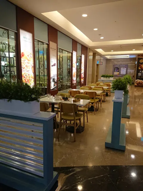 Mövenpick Café-莫凡彼高雄義大店