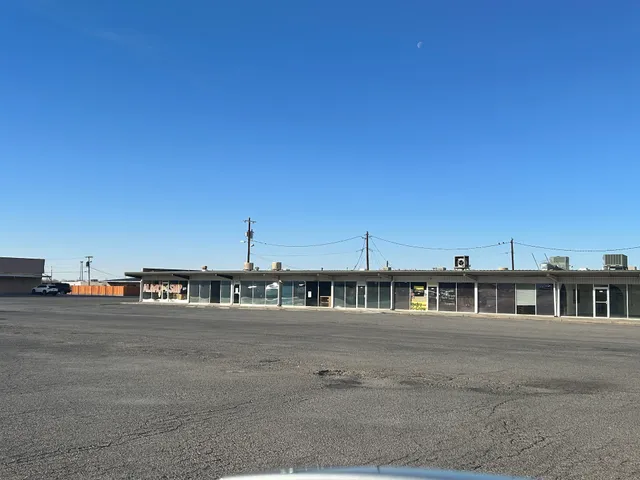 Granada Shopping Center