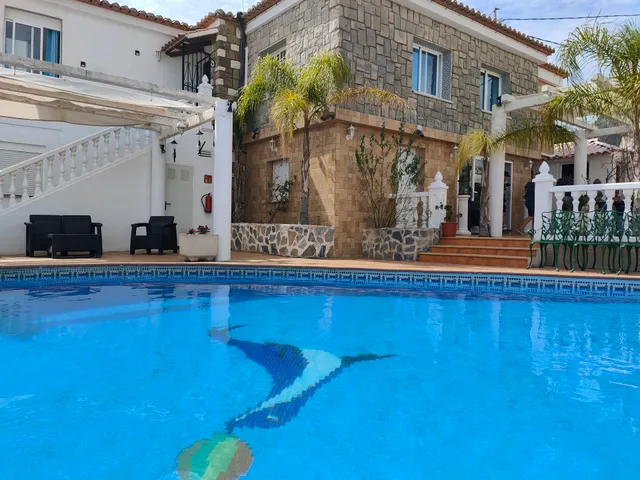 Hotel Casa Día y Noche