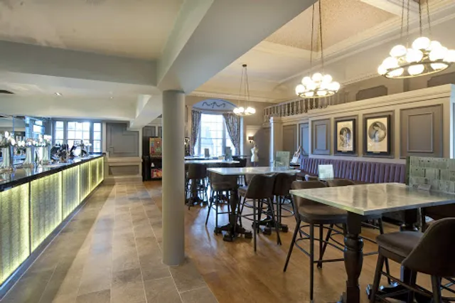 The Green Dragon - JD Wetherspoon Leek