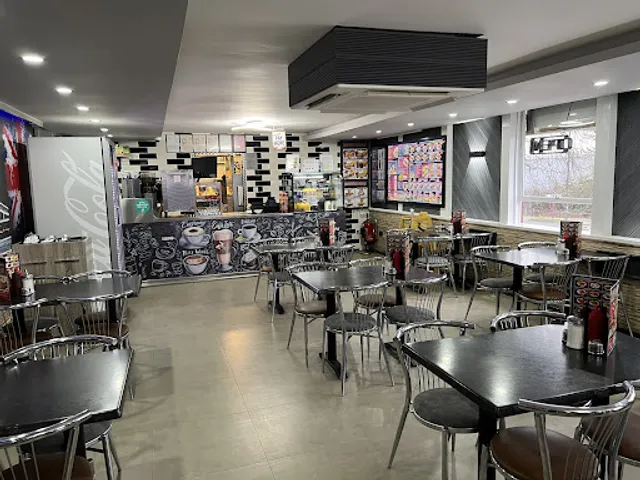Gatwick Pop Inn Café
