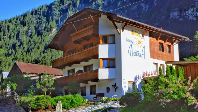 Intermontana Familienhotel B&B