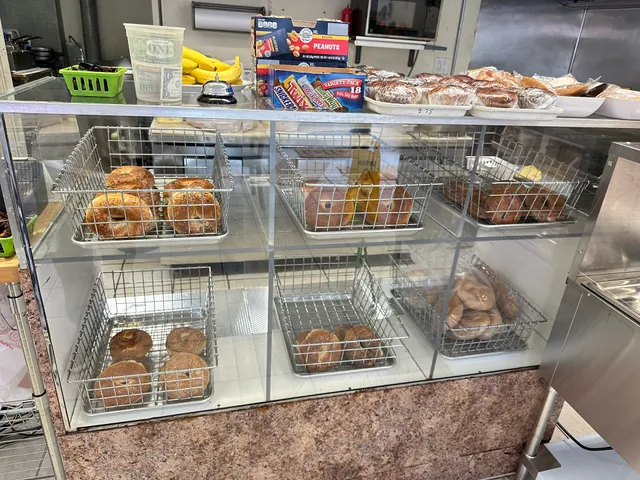 GM Bagels & Deli