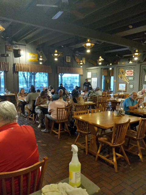 Cracker Barrel Old Country Store