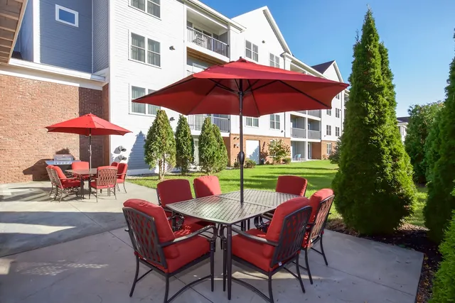 White River Inn & Suites