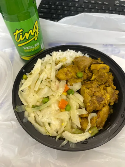 Deluxe Restaurant & Bar