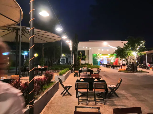 Nhà Hàng Thủy Mộc