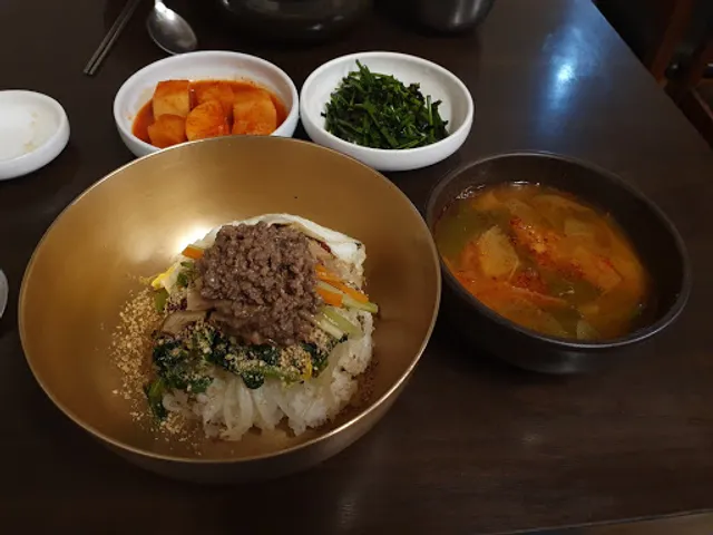 벙글벙글식당 경북대병원점